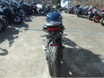 �������� �� ������ �������� Honda CB650R 2023 ���� 10