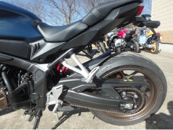 �������� �� ������ �������� Honda CB650R 2023 ���� 16