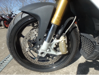 �������� �� ������ �������� Aprilia Tuono V4R 2015 ���� 14