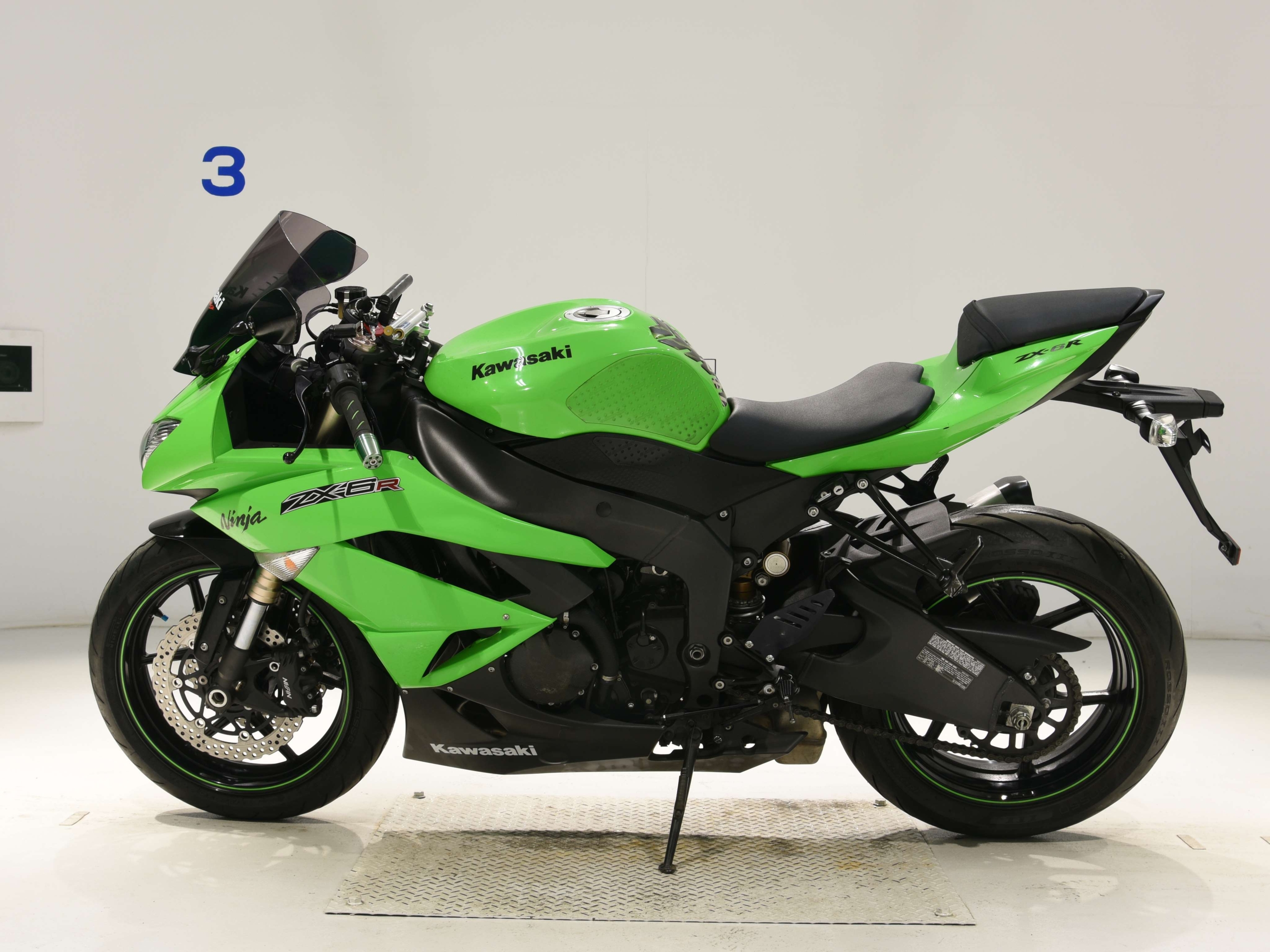 Buy bike Kawasaki ZX-6R 2009 ôîòî 1