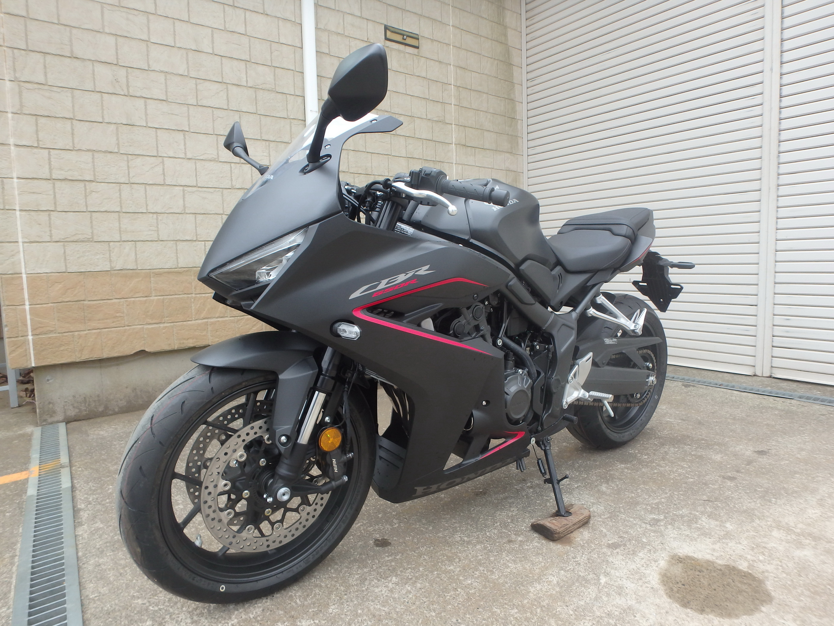 Buy bike Honda CBR650R-2 2024 ôîòî 8