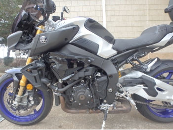 �������� �� ������ �������� Yamaha MT-10SP 2017 ���� 10