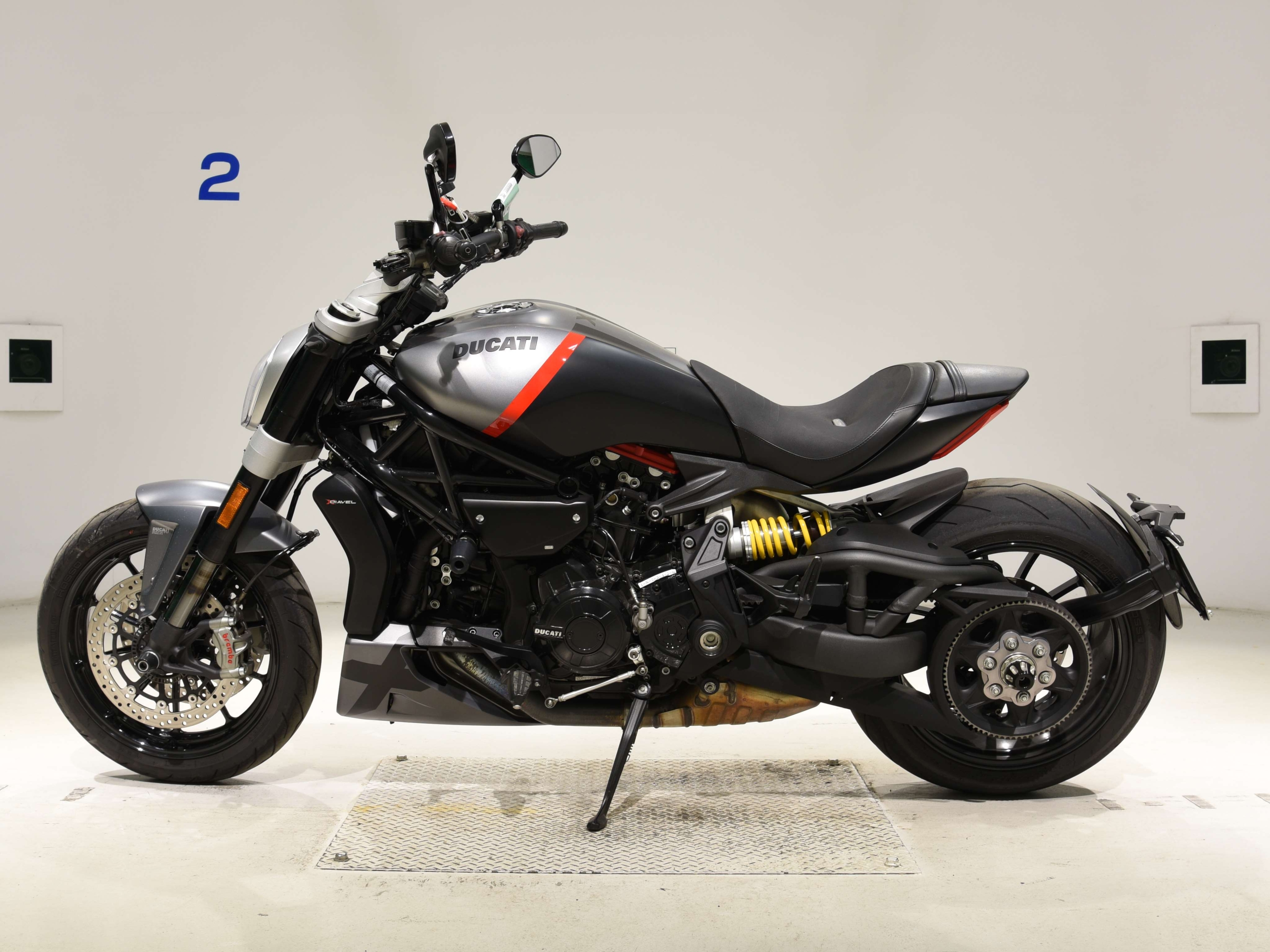 Buy bike Ducati X Diavel Black Star 2021 ôîòî 1