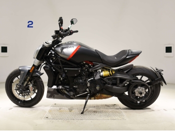 �������� �� ������ �������� Ducati X Diavel Black Star 2021 ���� 1