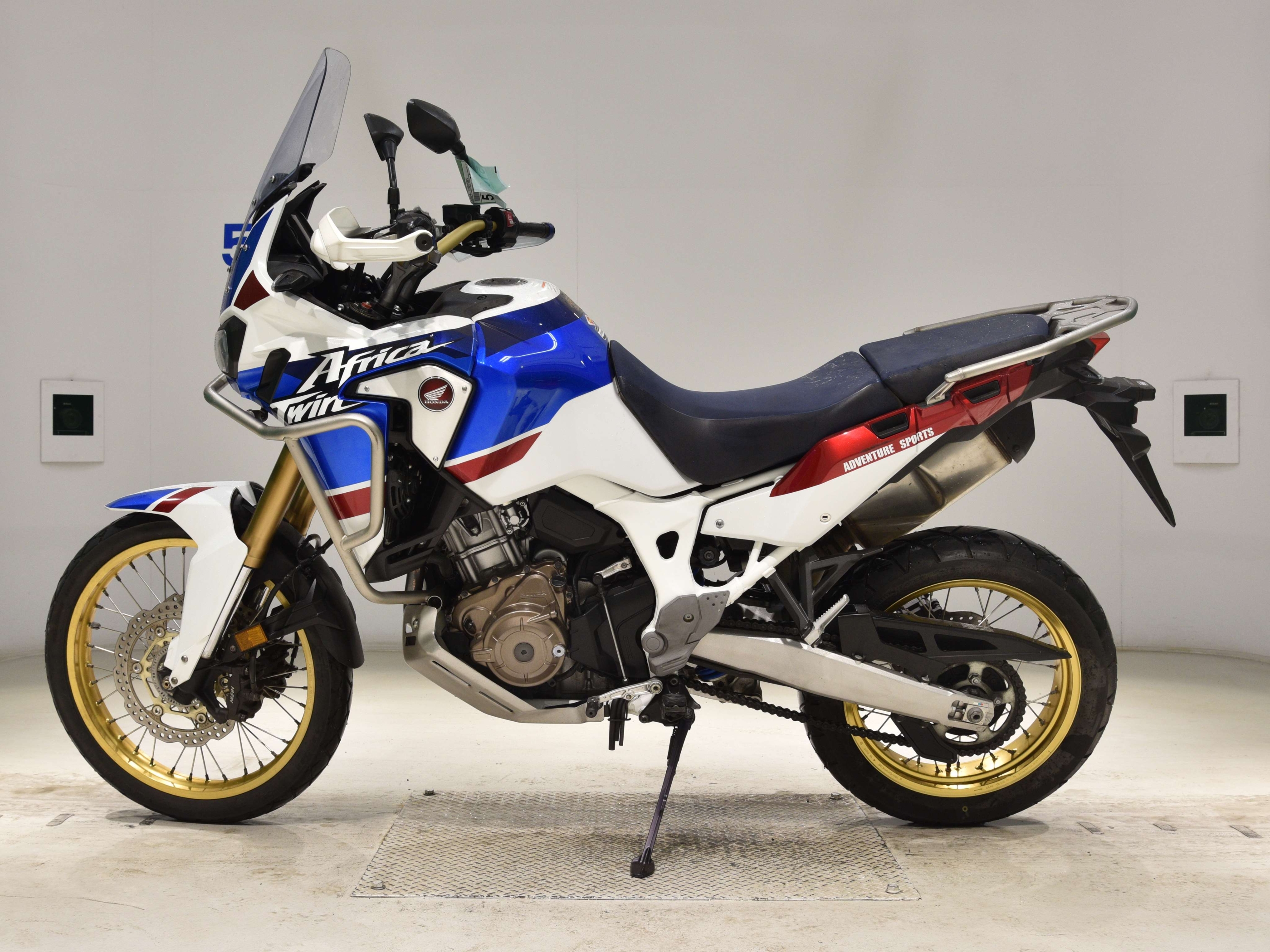 Buy bike Honda CRF1000L AfricaTwin 2018 ôîòî 1