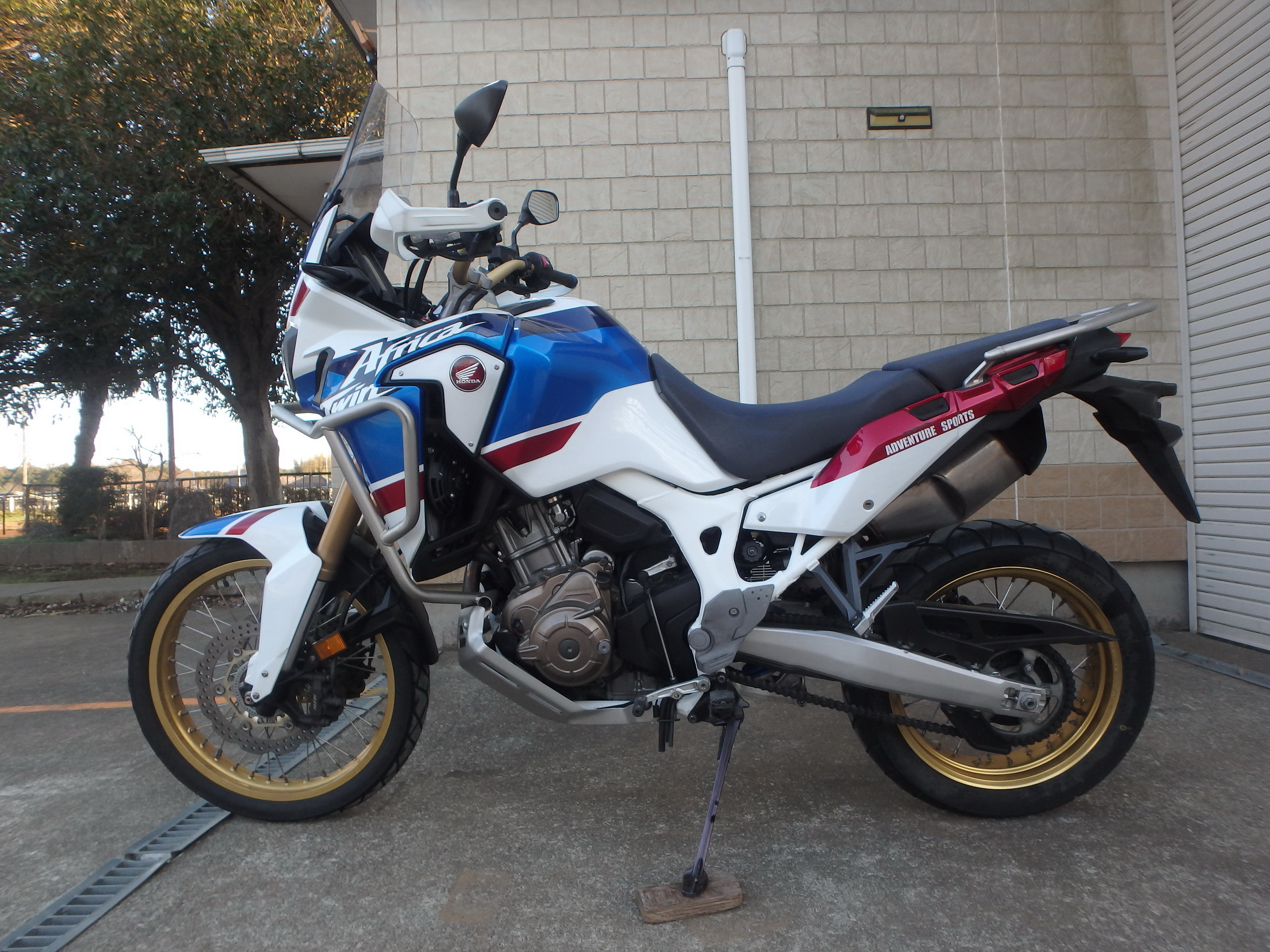 Buy bike Honda CRF1000L AfricaTwin 2018 ôîòî 10