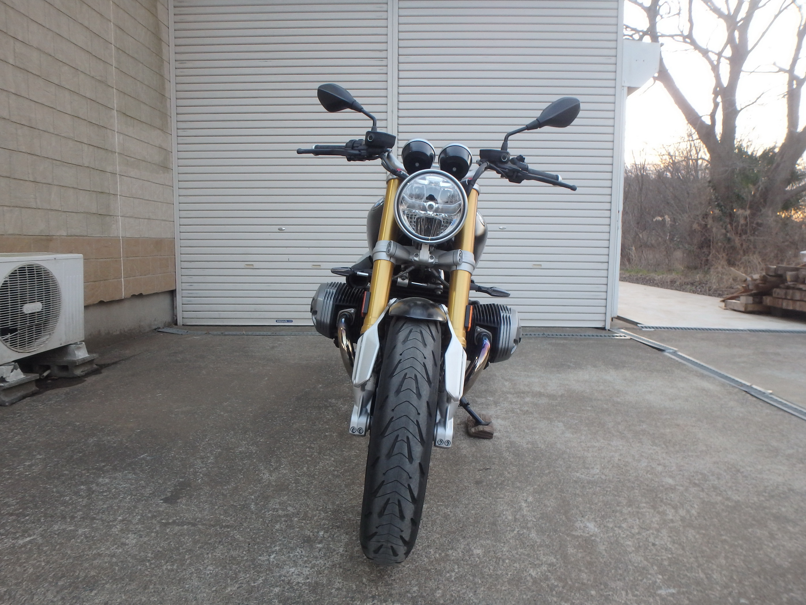 Buy bike BMW R nine T 2021 ôîòî 1