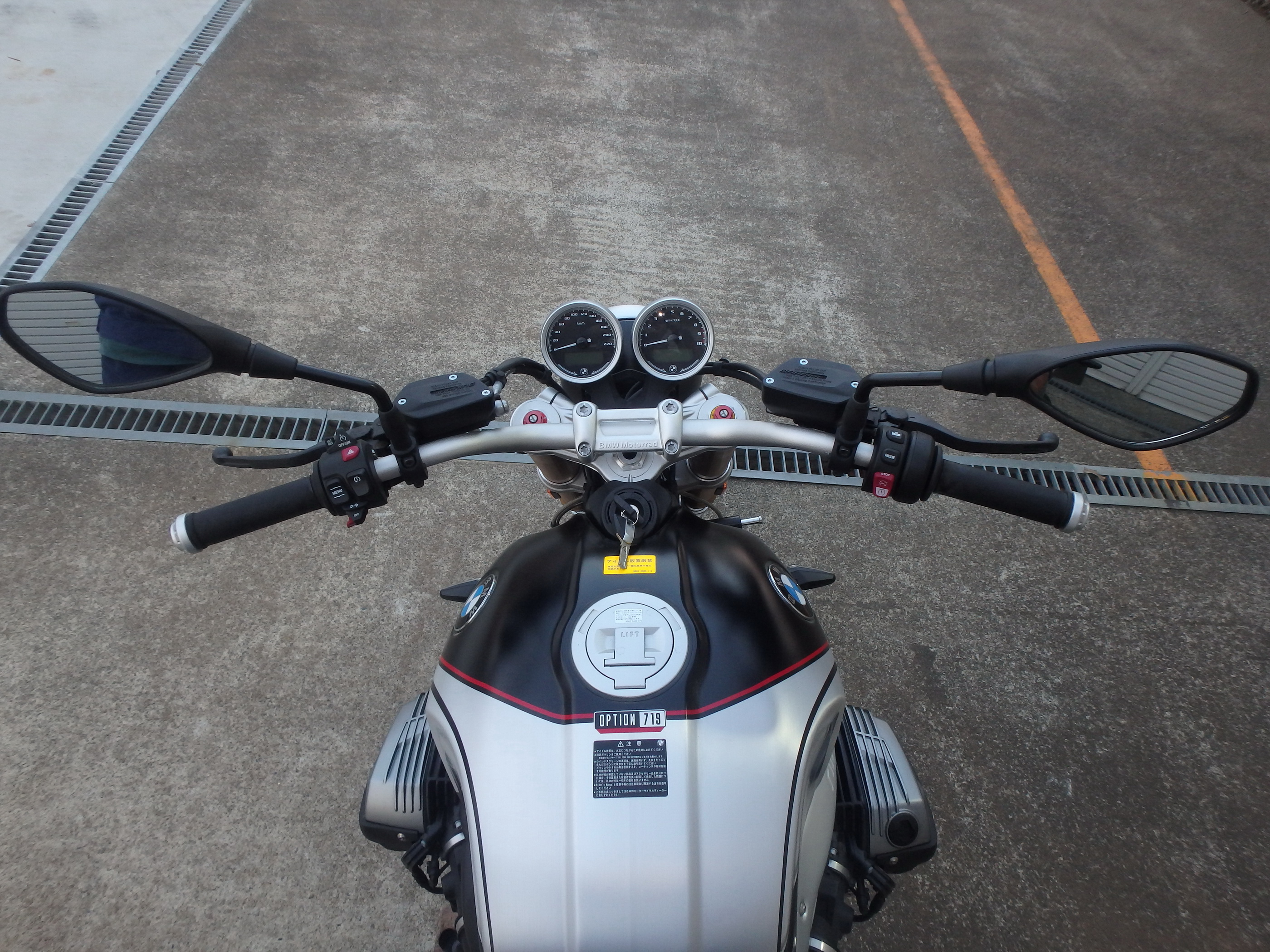 Buy bike BMW R nine T 2021 ôîòî 16