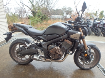 �������� �� ������ �������� Honda CB650R-2E 2025 ���� 3