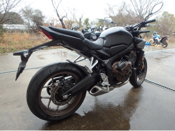 �������� �� ������ �������� Honda CB650R-2E 2025 ���� 4