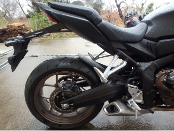 �������� �� ������ �������� Honda CB650R-2E 2025 ���� 12