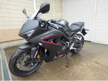 �������� �� ������ �������� Honda CBR650R E-Clutch 2025 ���� 8