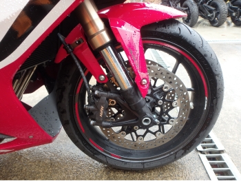 �������� �� ������ �������� Honda CBR650R 2020 ���� 14