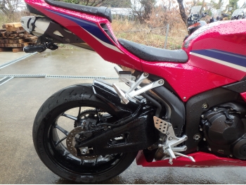 �������� �� ������ �������� Honda CBR600RR-4 2024 ���� 12
