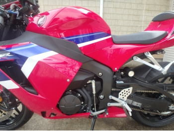 �������� �� ������ �������� Honda CBR600RR-4 2024 ���� 10