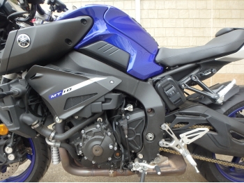 �������� �� ������ �������� Yamaha MT-10 / FZ-10 2017 ���� 10