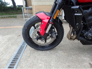 �������� �� ������ �������� Triumph Trident 660 2026 ���� 13