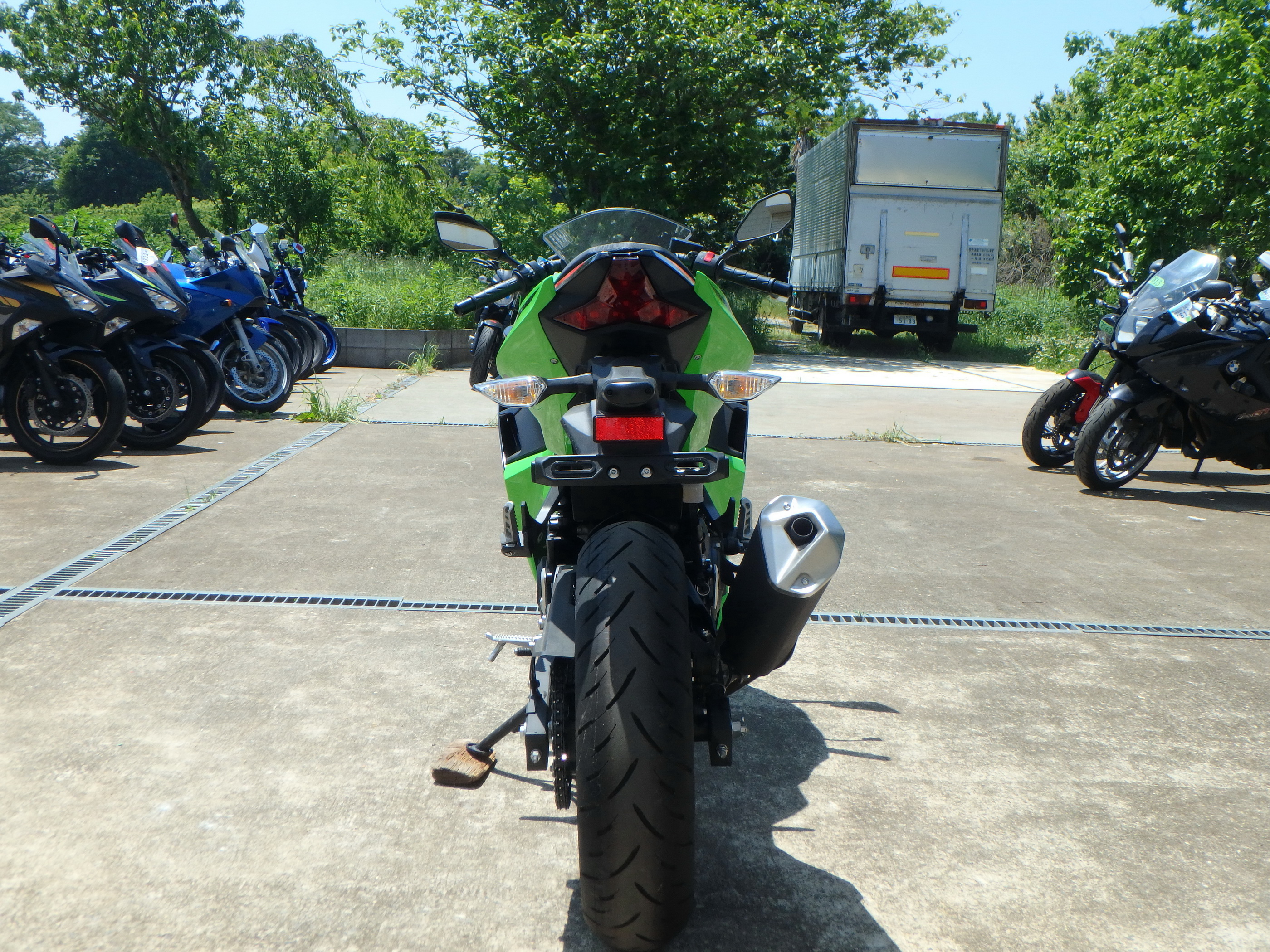 Buy bike Kawasaki Ninja400-2 2023 ôîòî 10