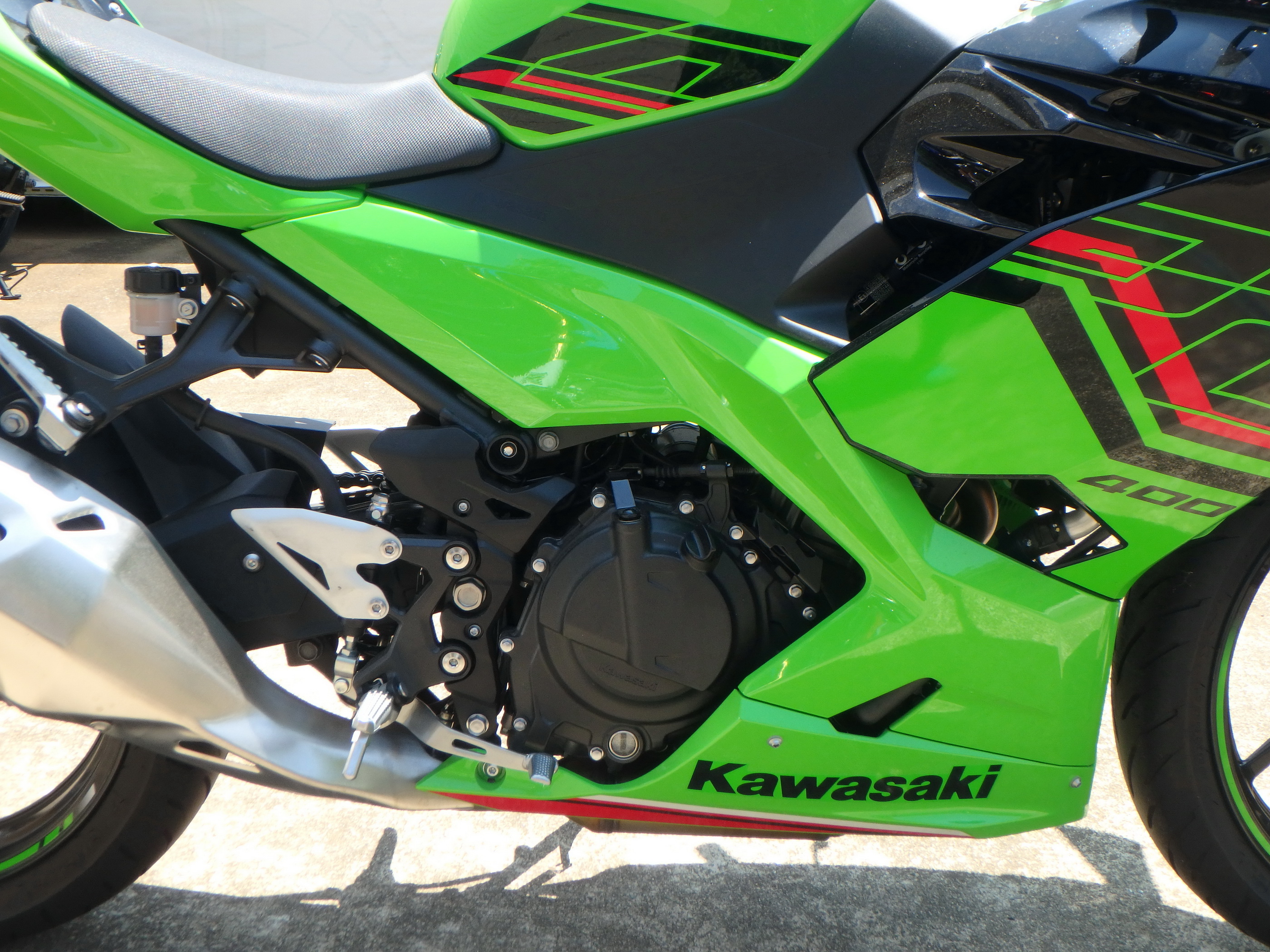Buy bike Kawasaki Ninja400-2 2023 ôîòî 18
