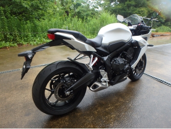 �������� �� ������ �������� Honda CBR650R 2023 ���� 4