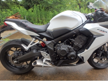 �������� �� ������ �������� Honda CBR650R 2023 ���� 13