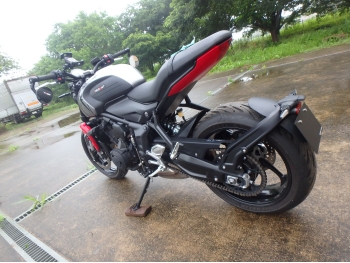 �������� �� ������ �������� Triumph Trident 660 2024 ���� 12