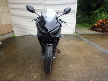 �������� �� ������ �������� Honda CBR650R 2023 ���� 1