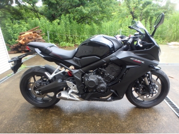 �������� �� ������ �������� Honda CBR650R 2023 ���� 3