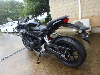�������� �� ������ �������� Honda CBR650R 2023 ���� 6