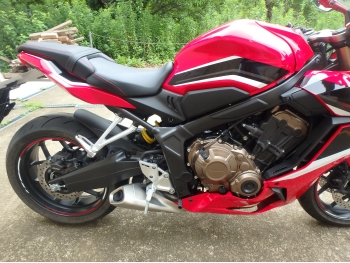 �������� �� ������ �������� Honda CBR650R 2022 ���� 13