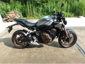 �������� �� ������ �������� Honda CB650R-2E 2024 ���� 3