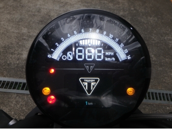 �������� �� ������ �������� Triumph Trident 660 2026 ���� 15