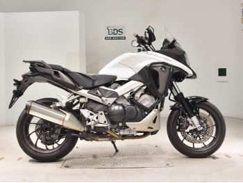     Honda VFR800X Crossrunner 2015  2
