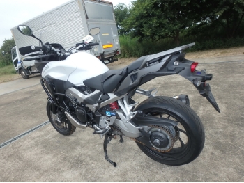    Honda VFR800X Crossrunner 2015  11