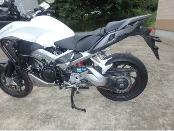     Honda VFR800X Crossrunner 2015  16