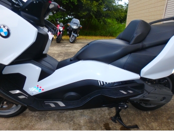 Çàêàçàòü èç ßïîíèè ìîòîöèêë BMW C650GT 2016 ôîòî 15