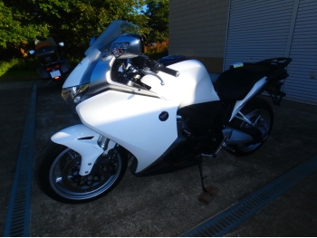 Çàêàçàòü èç ßïîíèè ìîòîöèêë Honda VFR1200F 2013 ôîòî 13