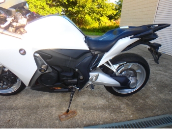 Çàêàçàòü èç ßïîíèè ìîòîöèêë Honda VFR1200F 2013 ôîòî 15