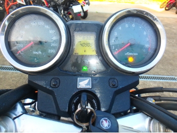 Çàêàçàòü èç ßïîíèè ìîòîöèêë Honda CB1100A 2011 ôîòî 20