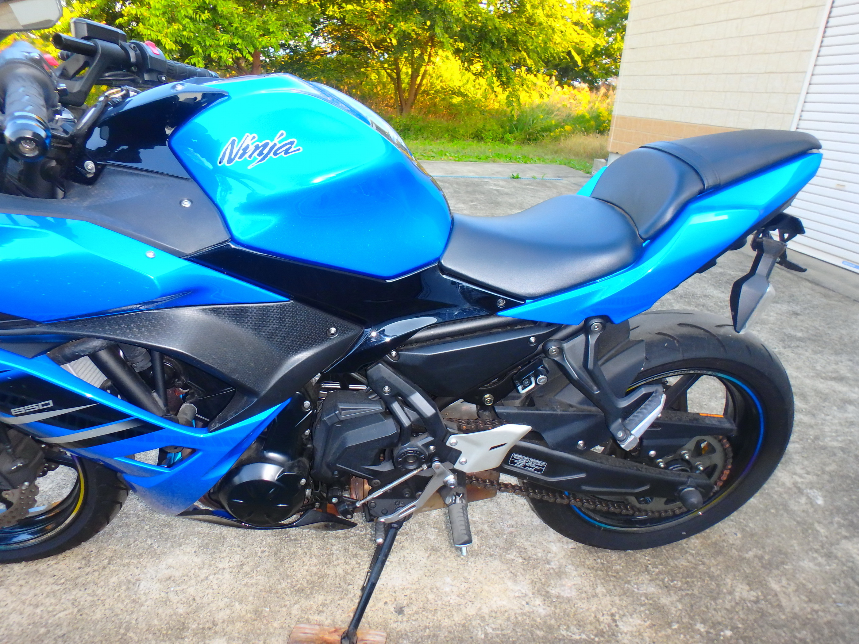 Buy motorcycle Kawasaki Ninja650A: japanese motorcycle Kawasaki