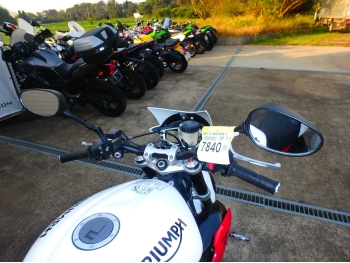 Çàêàçàòü èç ßïîíèè ìîòîöèêë Triumph Street Triple 675R 2015 ôîòî 21