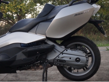 Çàêàçàòü èç ßïîíèè ìîòîöèêë BMW C650GT 2013 ôîòî 16