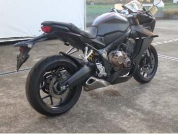 Çàêàçàòü èç ßïîíèè ìîòîöèêë Honda CBR650R 2019 ôîòî 9