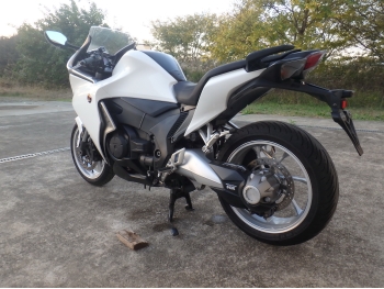 Çàêàçàòü èç ßïîíèè ìîòîöèêë Honda VFR1200F 2012 ôîòî 11