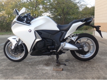 Çàêàçàòü èç ßïîíèè ìîòîöèêë Honda VFR1200F 2012 ôîòî 12