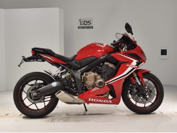 �������� �� ������ �������� Honda CBR650R 2019 ���� 2