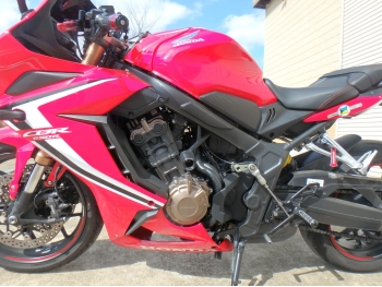�������� �� ������ �������� Honda CBR650R 2019 ���� 15