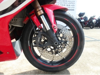 �������� �� ������ �������� Honda CBR650R 2019 ���� 19