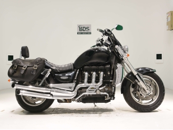     Triumph Rocket III 2006  2