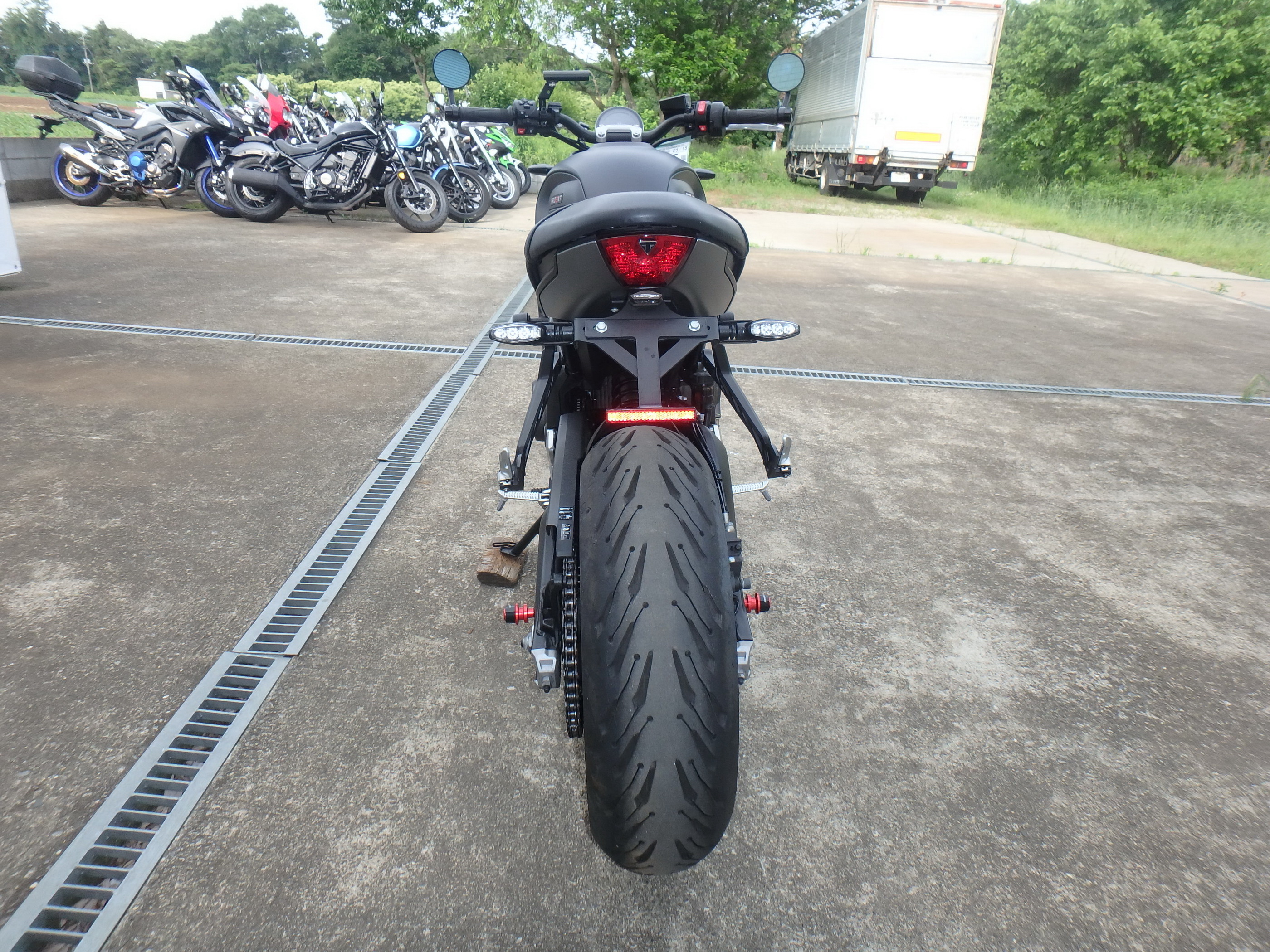 Buy bike Triumph Trident 660 2021 ôîòî 10